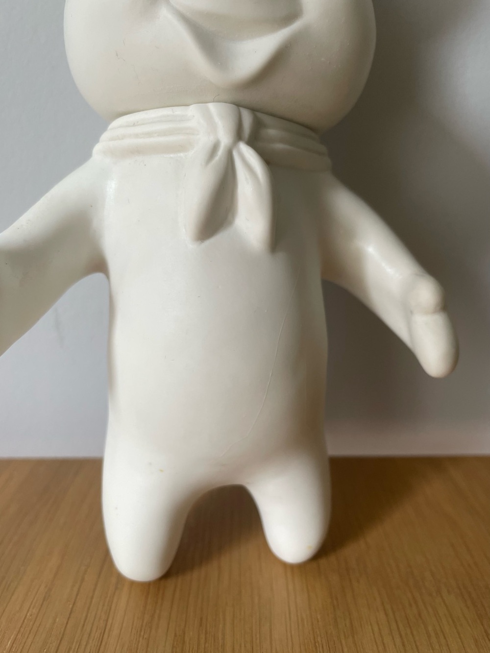 Vintage Pillsbury Doughboy 1971 and Doughgirl 1972 Rubber Figurine Pair - Picture 7 of 14
